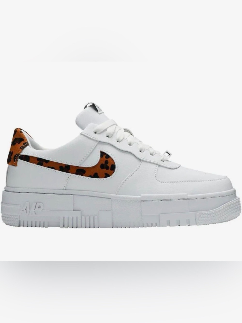 Nike AF1 Air Force one Low pixel SE with Leopard Swoosh size 9